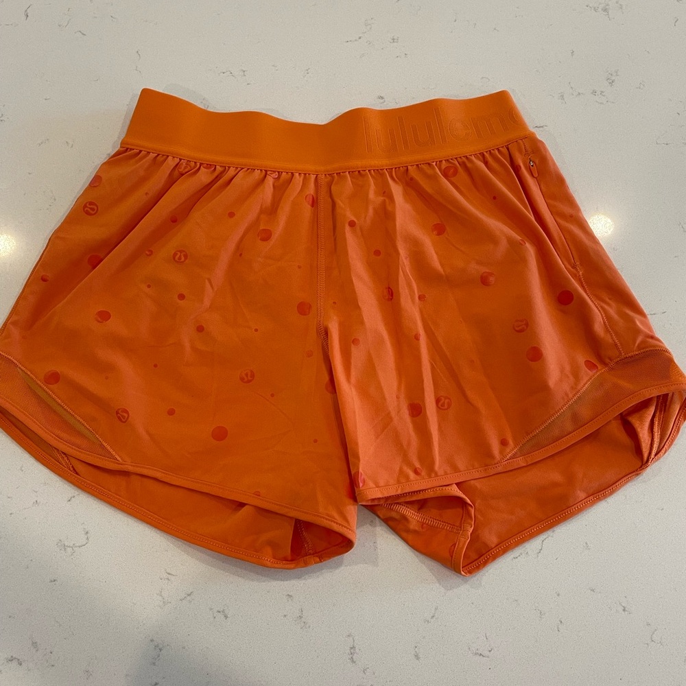 Lululemon Hotty Hot Shorts 4” Logo Orange (Rare)